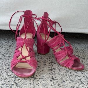 Nine West pink heeled strappy leather sandals size 9